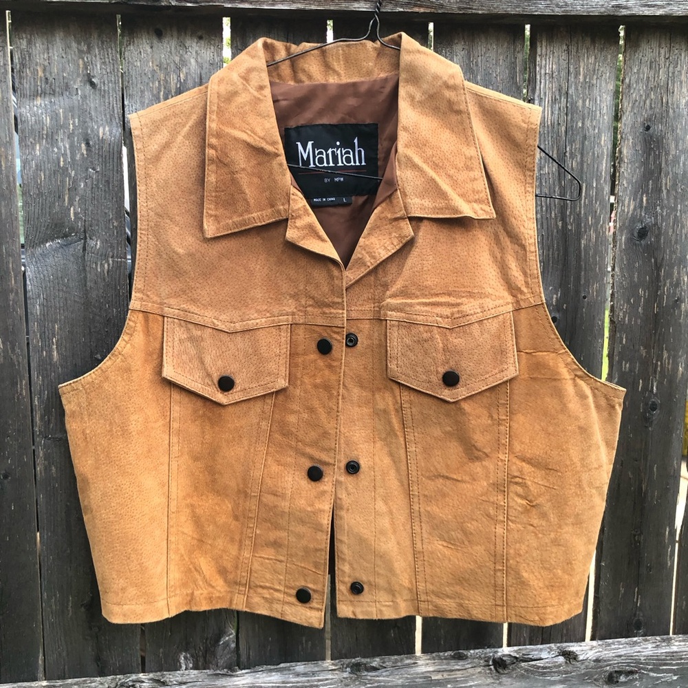 Vintage Women's Suede Vest in Tan